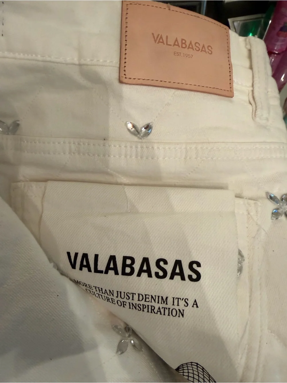 Valabasas white straight